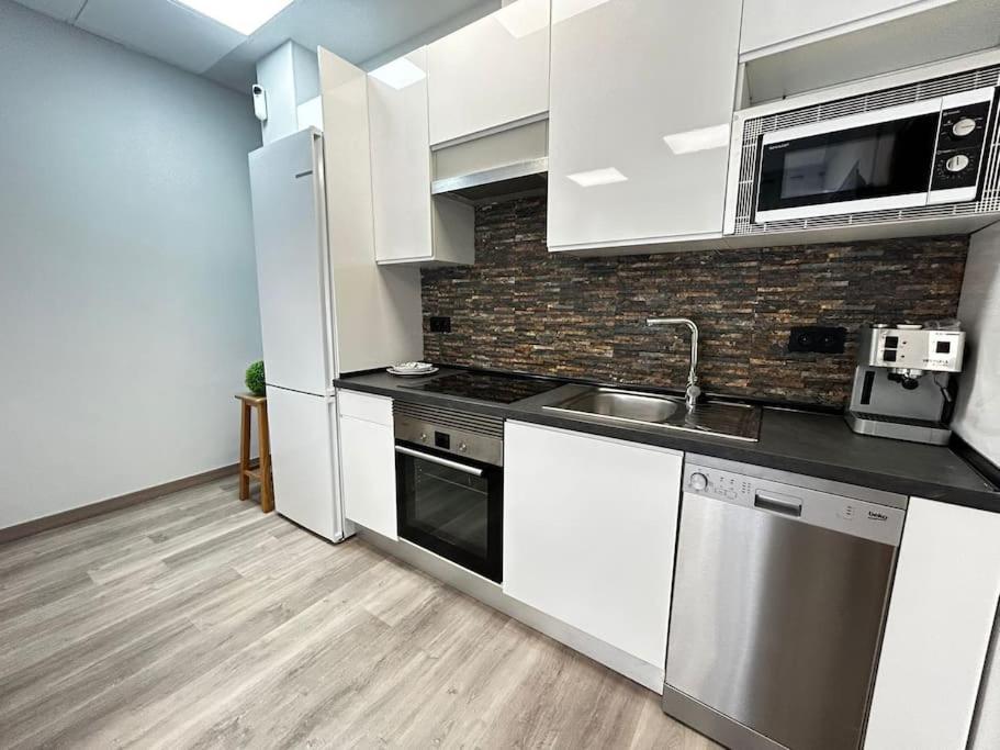Apartamento Amueblado En El Centro De Madrid Exterior foto