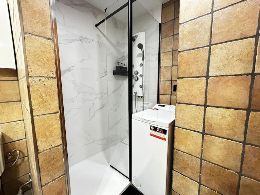 Apartamento Amueblado En El Centro De Madrid Exterior foto
